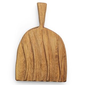 A walnut cutting board